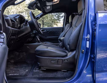 Інтер'єр Isuzu D-Max 2.2 Diesel Double Cab [EU-spec] '2026