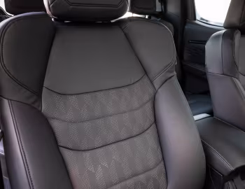 Интерьер Isuzu D-Max AT35 [South Africa] '2026