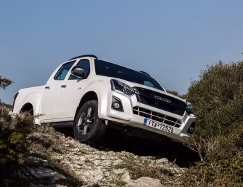 Isuzu D-Max Double Cab [EU-spec] '2017–20