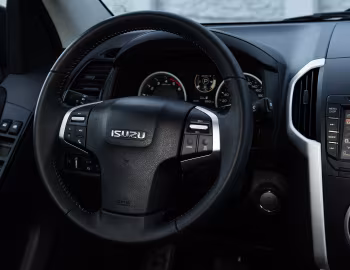 Интерьер Isuzu D-Max Energy [Russia] '04.2019–03.2021