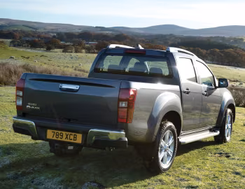 Isuzu D-Max Double Cab [UK-spec] '2017–02.2021