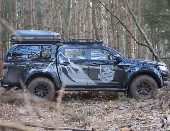 Isuzu D-Max Double Cab AT35 Basecamp [UK-spec] '2025–н.в.