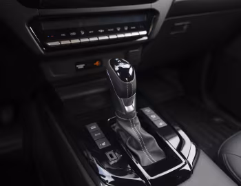 Интерьер Isuzu D-Max EV Double Cab [EU-spec] '2025–н.в.