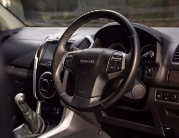 Интерьер Isuzu D-Max GO2 [UK-spec] '04.2020