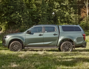 Isuzu D-Max Huntsman [UK-spec] '2025–н.в.