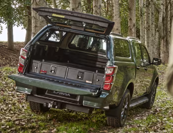 Isuzu D-Max Huntsman [UK-spec] '2025–н.в.