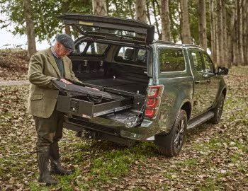 Isuzu D-Max Huntsman [UK-spec] '2025–н.в.