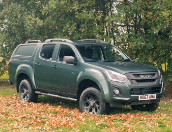 Isuzu D-Max Huntsman [UK-spec] '2017–02.2021