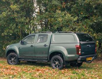 Isuzu D-Max Huntsman [UK-spec] '2017–02.2021