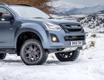 Isuzu D-Max Huntsman [UK-spec] '2017–02.2021