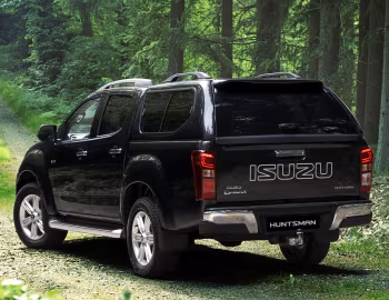 Isuzu D-Max Huntsman [EU-spec] '2017–20