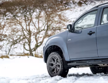 Isuzu D-Max Huntsman [UK-spec] '2017–02.2021