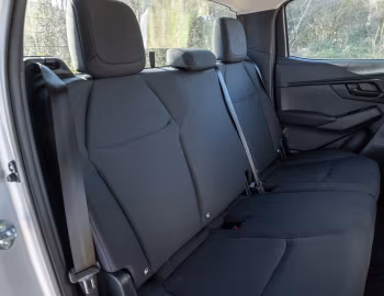 Интерьер Isuzu D-Max Ultility [UK-spec] '2025–н.в.