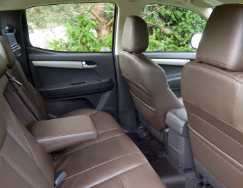 Интерьер Isuzu D-Max Utah [UK-spec] (RT50) '06.2012–17