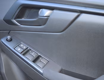 Интерьер Isuzu D-Max Utility Double Cab [UK-spec] '03.2021–23