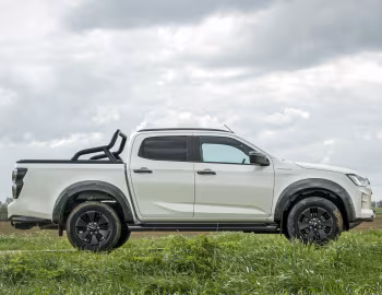 Isuzu D-Max V-Cross LSE [EU-spec] '2021–н.в.