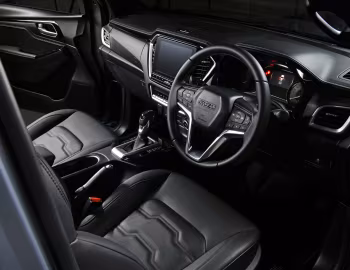 Торпедо Isuzu D-Max V-Cross 4×4 Double Cab "Steel Edition" [UK-spec] '2024