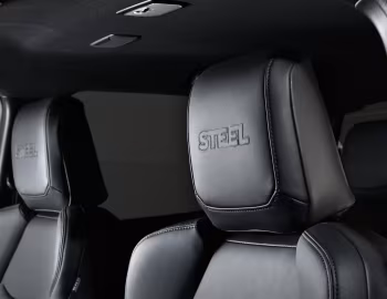 Интерьер Isuzu D-Max V-Cross 4×4 Double Cab "Steel Edition" [UK-spec] '2024