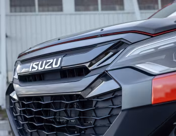 Isuzu D-Max V-Cross Double Cab [UK-spec] '2025–н.в.