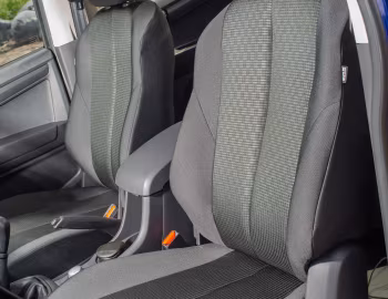 Интерьер Isuzu D-Max Workman+ [UK-spec] '07.2019–20