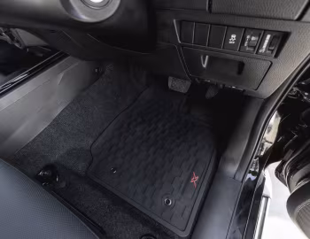 Интерьер Isuzu D-Max "X-Rider Black" [South Africa] '2025