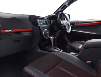 Интерьер Isuzu D-Max "X-Runner" Double Cab [Australia] '05.2019–20