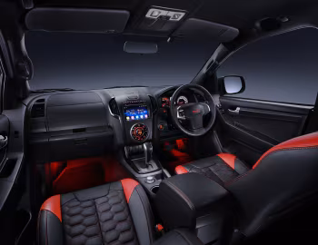Интерьер Isuzu D-Max V-Cross "X-Series" [Malaysia] '07.2018–09.2019