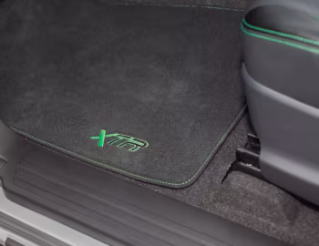 Интерьер Isuzu D-Max XTR [UK-spec] '2019–21