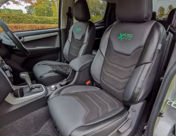 Интерьер Isuzu D-Max XTR [UK-spec] '2019–21
