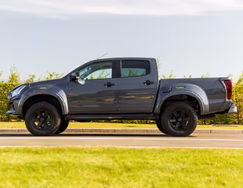 Isuzu D-Max XTR "Colour Edition" [UK-spec] '2020–02.2021