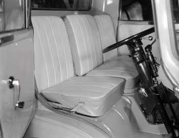 Интерьер Isuzu Elf Pickup Truck '1964–65