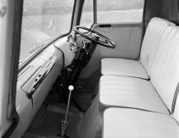 Интерьер Isuzu Elf Pickup Truck (TL221) '1958–64