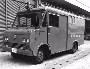 Isuzu Elf TLD 53VS '1968–75