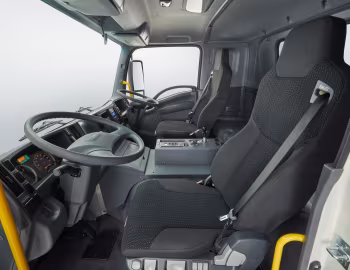 Интерьер Isuzu FVY 240-300 6×4 Auto Dual Control [Australia] '2019–н.в.