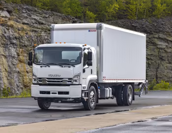 2022–pr. Isuzu FTR with Morgan dry freight body [North America] '2021–pr.