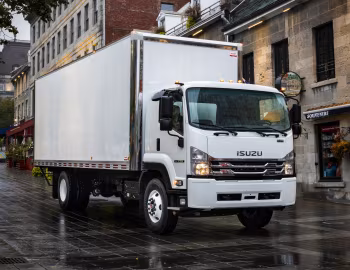 2019–н.в. Isuzu FTR with Transit dry freight body [Canada] '2018–н.в.