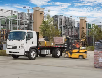 2017–21 Isuzu FTR with Morgan ProStake platform body [North America] '2016–21