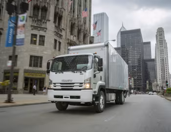 2017–н.в. Isuzu FTR with Supreme dry freight body [North America] '2016–н.в.