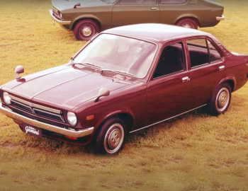 Isuzu Bellett Gemini Sedan (PF50) '11.1974–04.1975