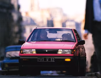 Isuzu Gemini Sedan (JT150) '02.1987–03.1990