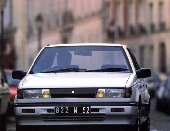 Isuzu Gemini Sedan (JT150) '02.1987–03.1990