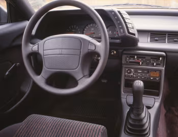 Торпедо 1990–92 Isuzu Impulse XS [North America] '1989–92