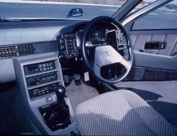Торпедо Isuzu Piazza XE '05.1981–84