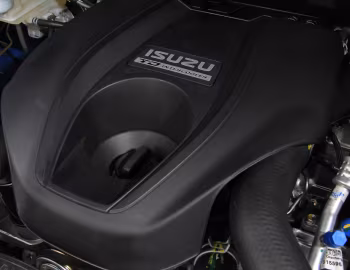 Под капотом Isuzu KB 300 D-TEQ LX Extended Cab '03.2013–15