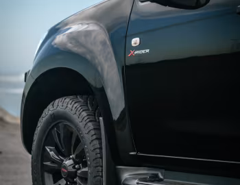 Isuzu KB250 Double Cab "X-Rider Black" '2018