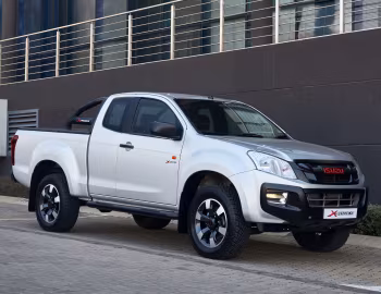 Isuzu KB Extended Cab "X-Rider" '2016