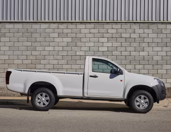 Isuzu KB 250 Fleetside D-TEQ Single Cab '03.2013–15