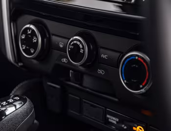 Интерьер Isuzu MU-X LS [South Africa] '2023–н.в.