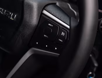 Интерьер Isuzu MU-X LS [South Africa] '2023–н.в.