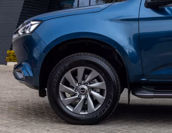 Isuzu MU-X LS [South Africa] '2023–н.в.